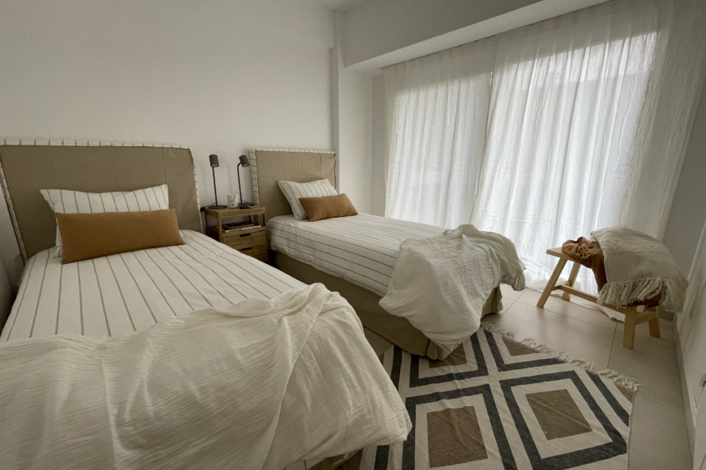 cuarto-dormitorio-interiorismo-larralde-spelzini-oficina